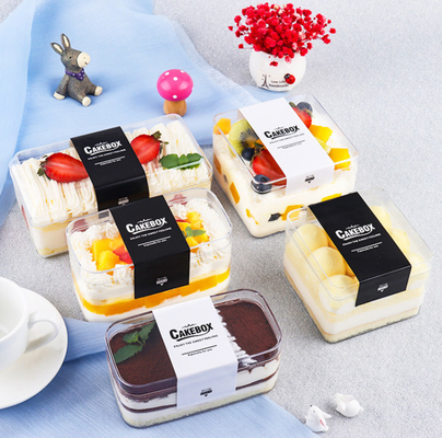 Caisse d'emballage en plastique de petit gâteau de dessert de tiramisu d'ANIMAL FAMILIER avec le couvercle